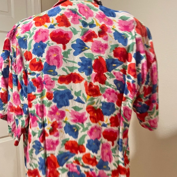 Short Circuit Vintage Floral Button Down - Picture 7 of 9